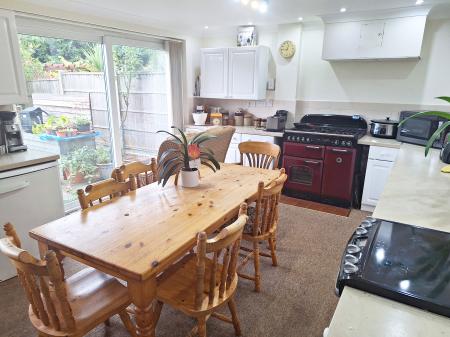 Kitchen/Dining Room