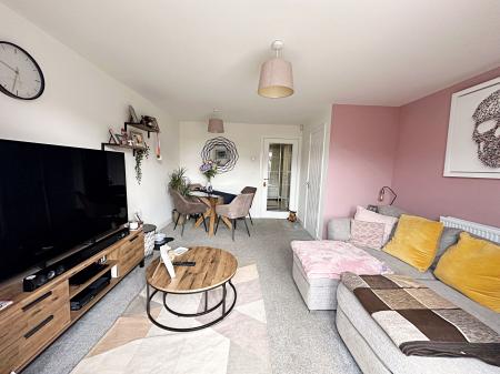 Lounge 2