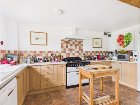 Kitchen 3