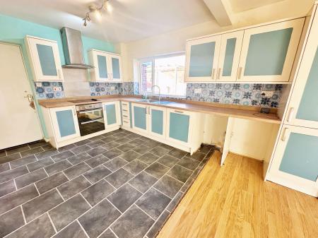 Croome Close, Drakes Broughton