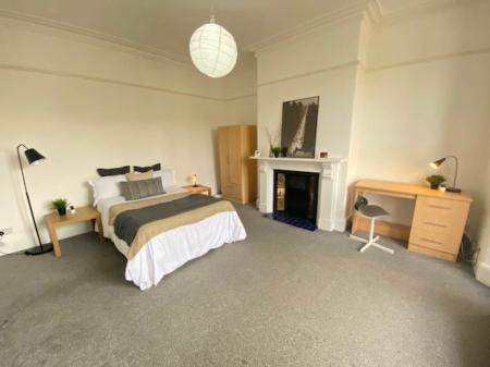 4 bedroom student house in Huddersfield3