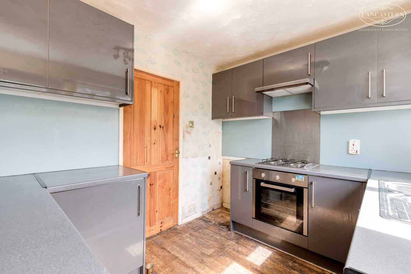 3 bedroom SemiDetached House for sale in Horwich