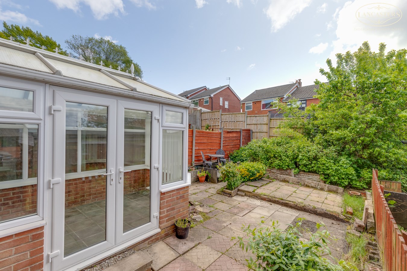 3 bedroom Semi-Detached House for sale in Horwich