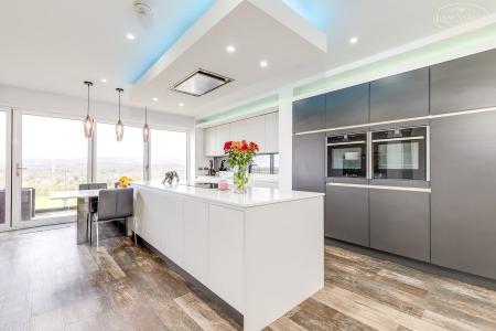 Open Plan Kitchen Li