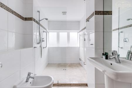 Ground Floor Shower
