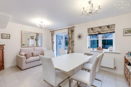 Kitchen DIning Area