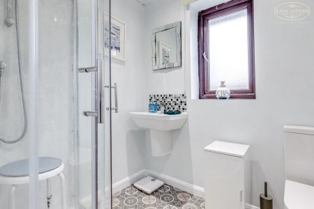First Floor Shower R