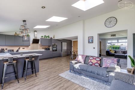 Kitchen Dining Famil