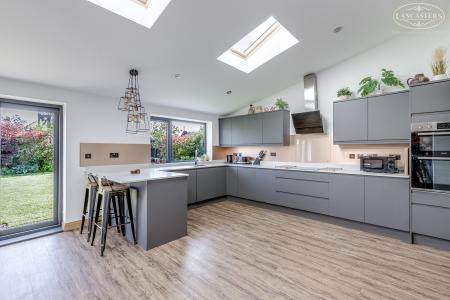 Kitchen Dining Famil