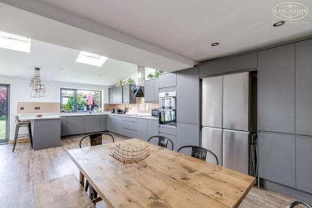 Kitchen Dining Famil