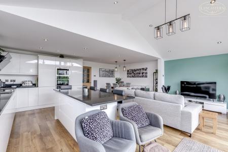 Kitchen Dining Famil