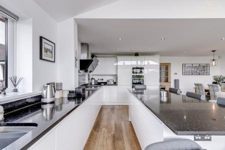 Kitchen Dining Famil