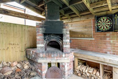 Pizza Oven