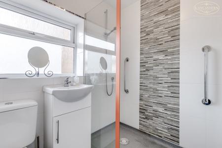 Ground Floor Shower