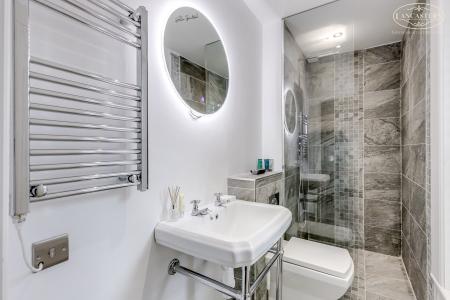 Bedroom 2 Ensuite
