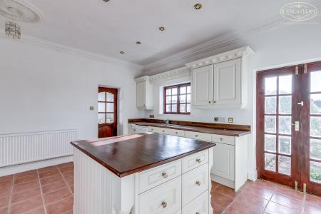 Kitchen/Breakfast Ro