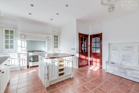 Kitchen/Breakfast Ro