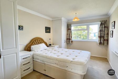bed 1