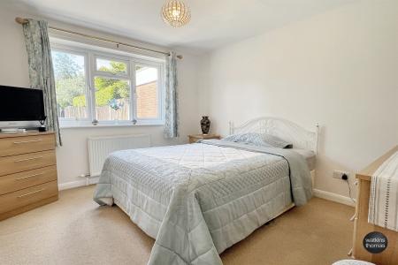 bed 1