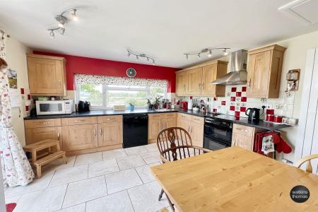 kitchen breakfast room