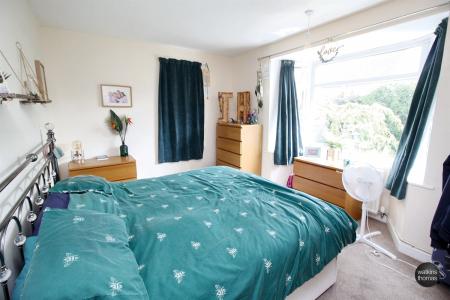 bed 1