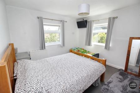 bed 1