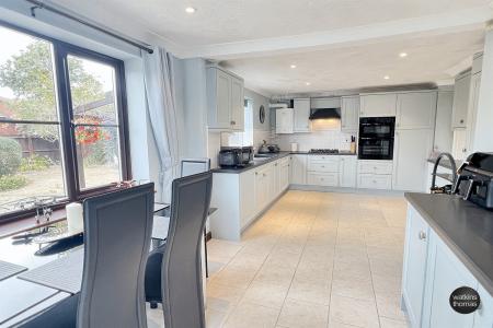 kitchen breakfast room