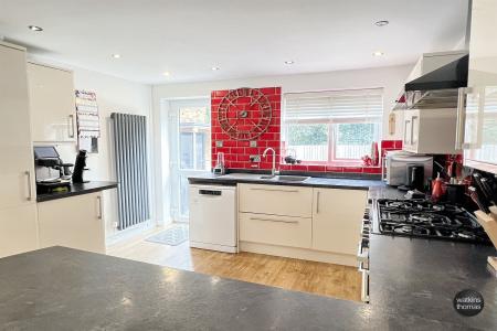 Kitchen Area 3