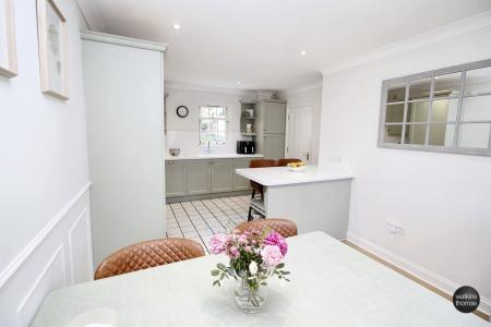 kitchen breakfast room