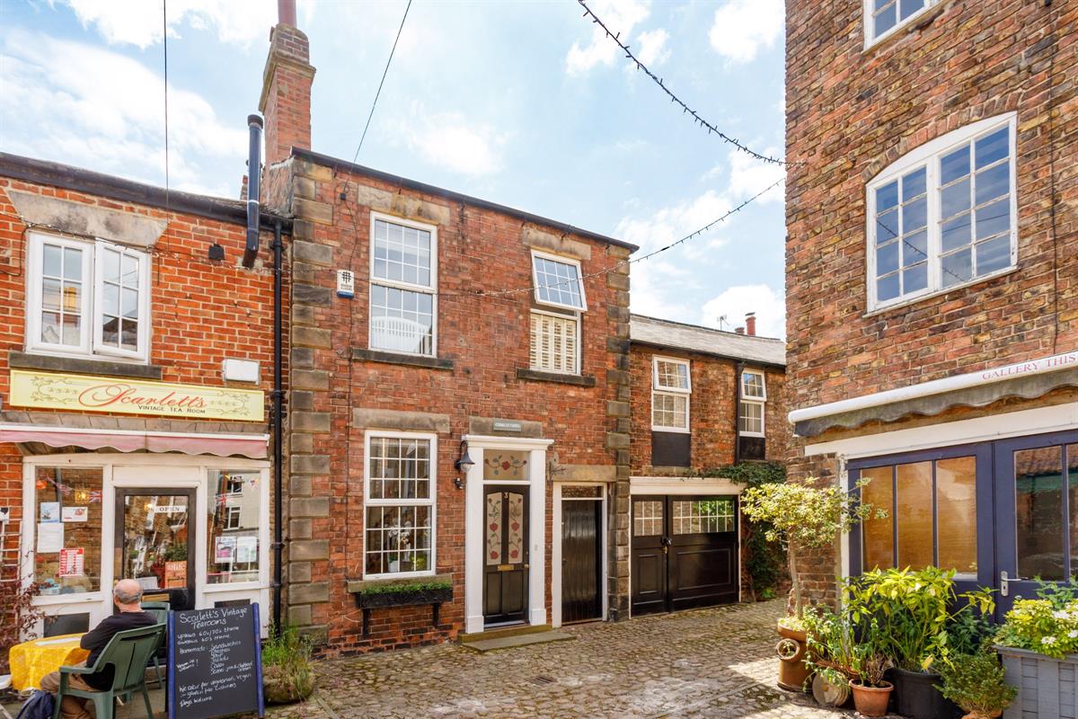 3 bedroom House for sale in Knaresborough
