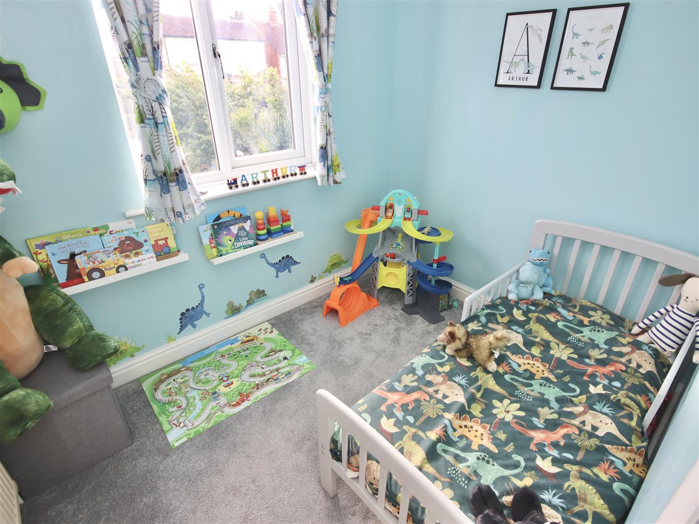 3 bedroom SemiDetached House for sale in Chippenham