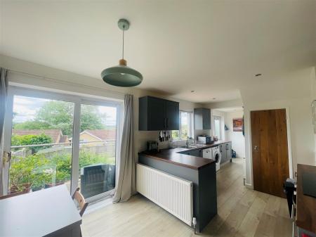 NEW KITCHEN 3.jpg