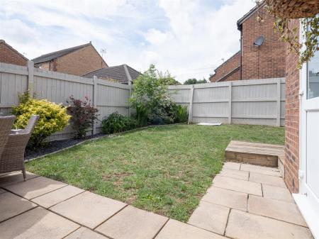 26 Balmoral Close-30.jpg