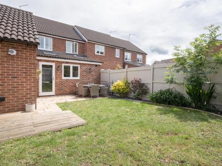 26 Balmoral Close-29.jpg