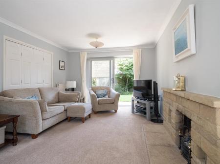 7 Bouverie Park-24.jpg
