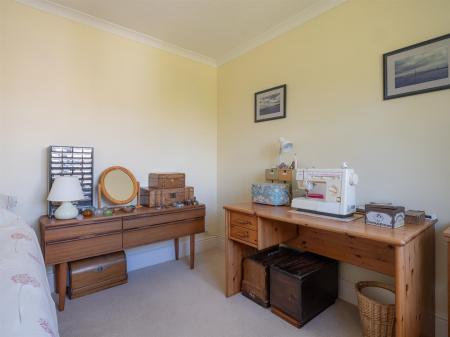 6 St Josephs Drive-22.jpg