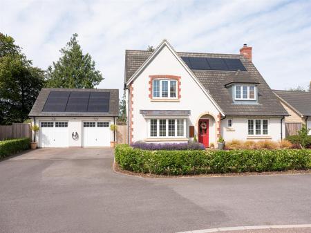 32 Studley Gardens-4.jpg