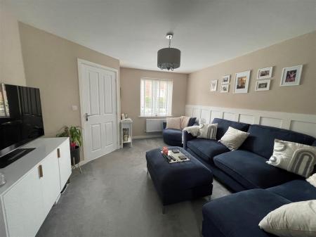 NEW SITTING ROOM.jpg