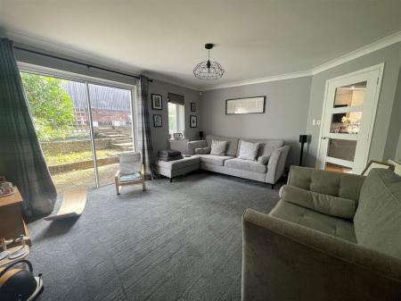 sitting room 3.jpg