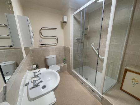 Shower Room.jpg