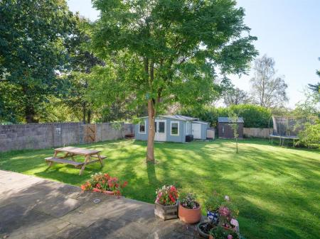 13 Hungerford Road-4.jpg