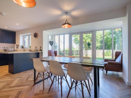 31 Studley Gardens-37.jpg