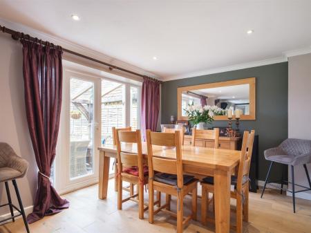 18 Chevral Close-32.jpg