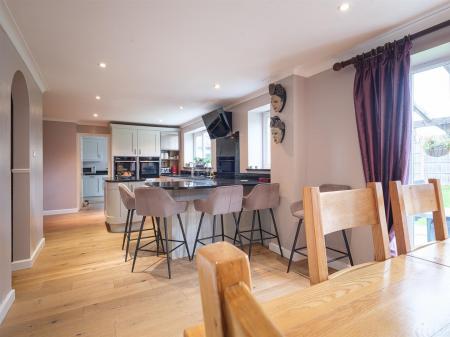 18 Chevral Close-35.jpg