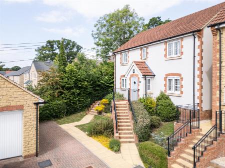 2 Chandlers Mews-5.jpg