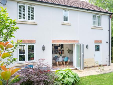 2 Chandlers Mews-16.jpg