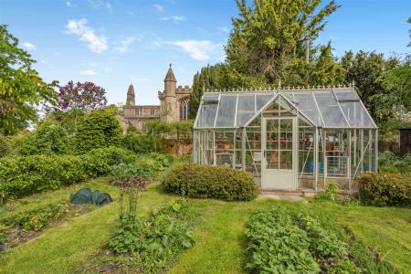 Greenhouse & Garden