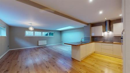 5-Woodbridge-Mews-12062023_154047.jpg