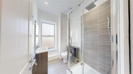 Flat-6-Brownlow-Quay-05162024_202839.jpg