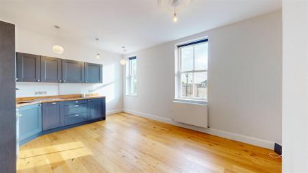 Flat-6-Brownlow-Quay-05162024_202538.jpg